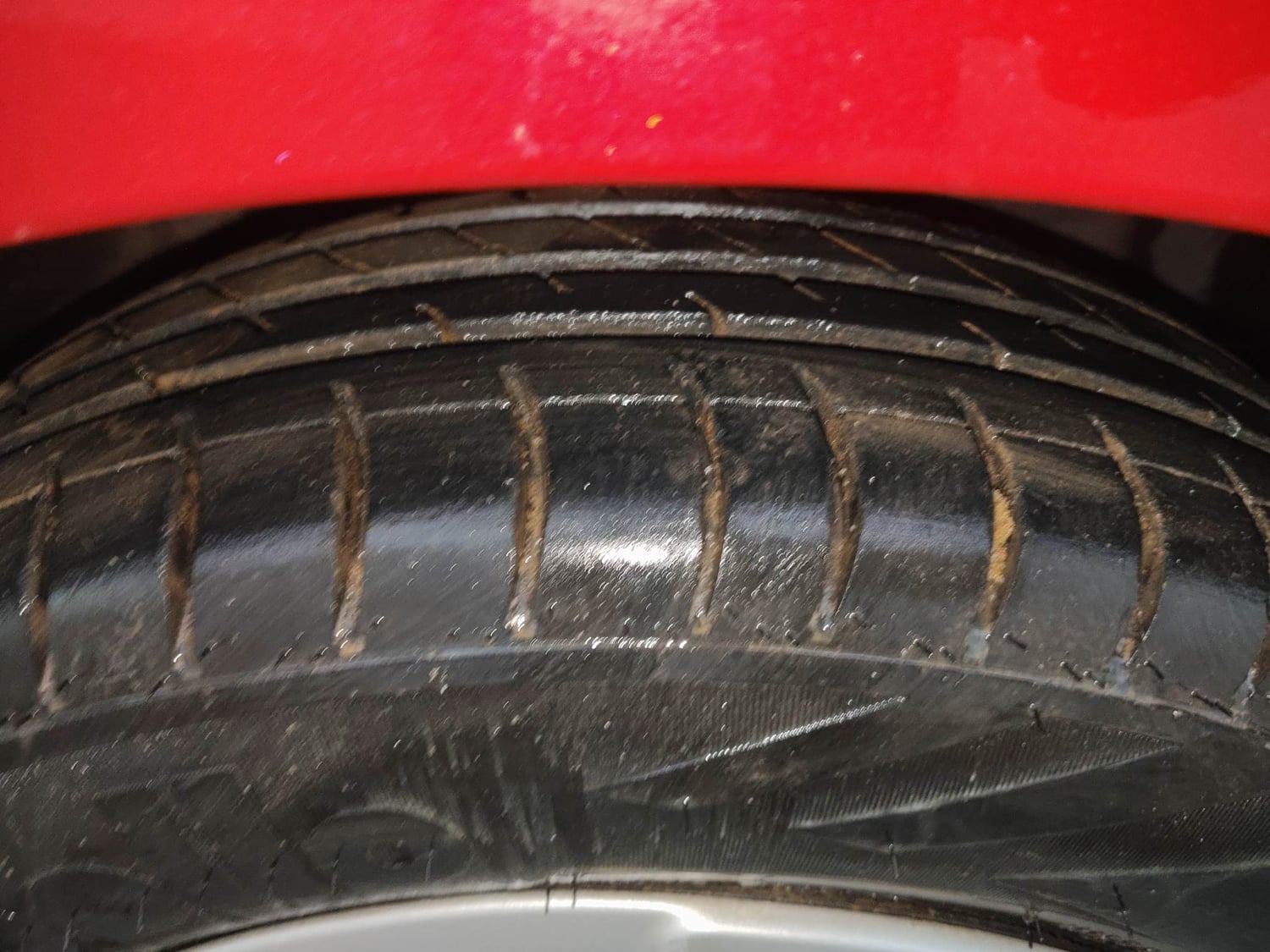 Used 2015 Hyundai Eon Magna Petrol Manual tyres RIGHT FRONT TYRE TREAD VIEW