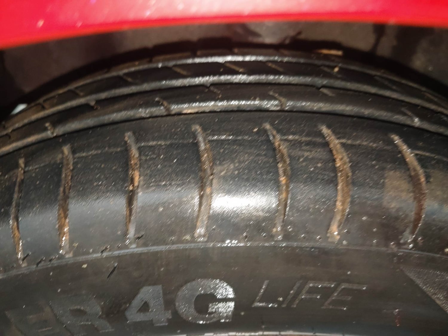 Used 2015 Hyundai Eon Magna Petrol Manual tyres LEFT FRONT TYRE TREAD VIEW