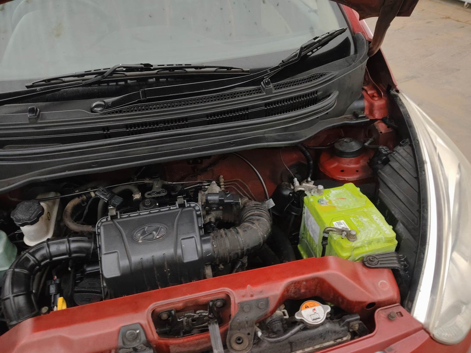 Used 2015 Hyundai Eon Magna Petrol Manual engine ENGINE LEFT SIDE VIEW