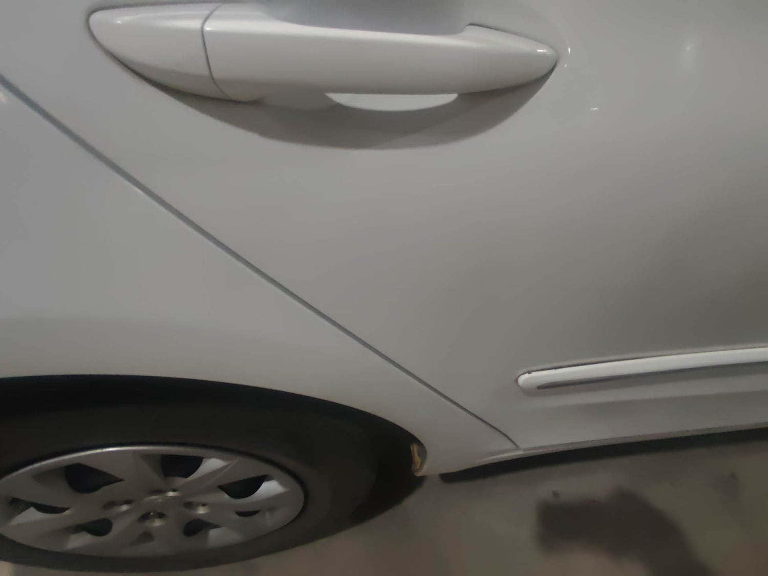 Used 2015 Hyundai Elite i20 Magna 1.2 Petrol Manual dents MINOR SCRATCH