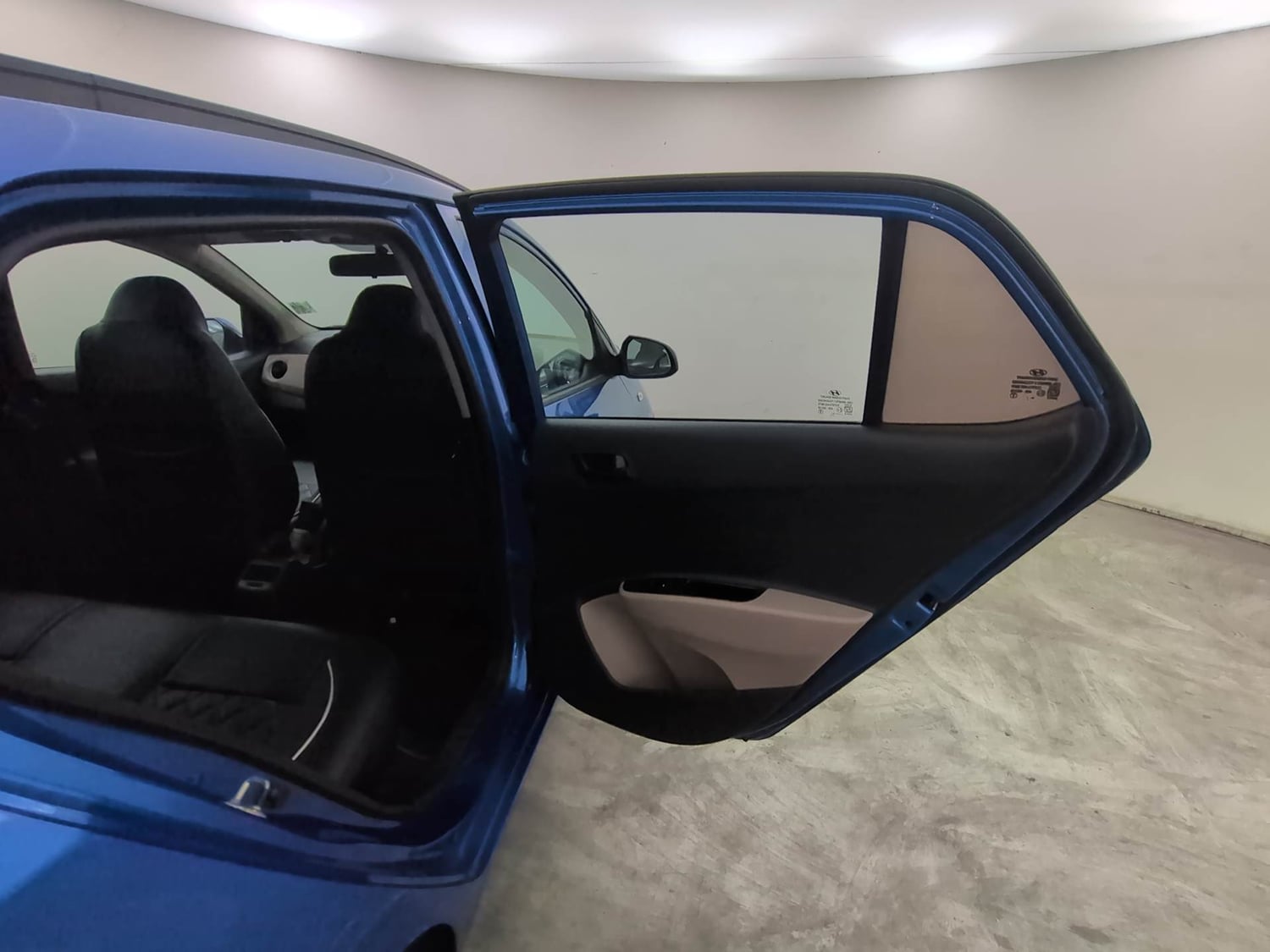 Used 2019 Hyundai Grand i10 Magna 1.2 Kappa VTVT Petrol Manual interior RIGHT REAR DOOR OPEN VIEW