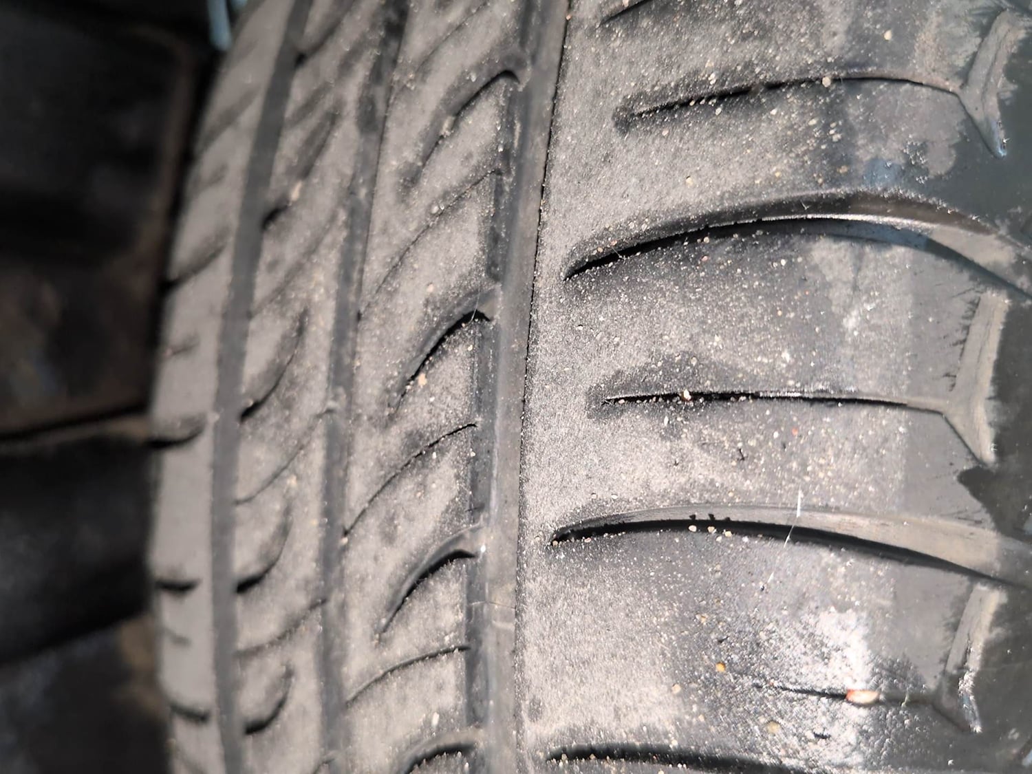 Used 2019 Hyundai Grand i10 Magna 1.2 Kappa VTVT Petrol Manual tyres LEFT REAR TYRE TREAD VIEW