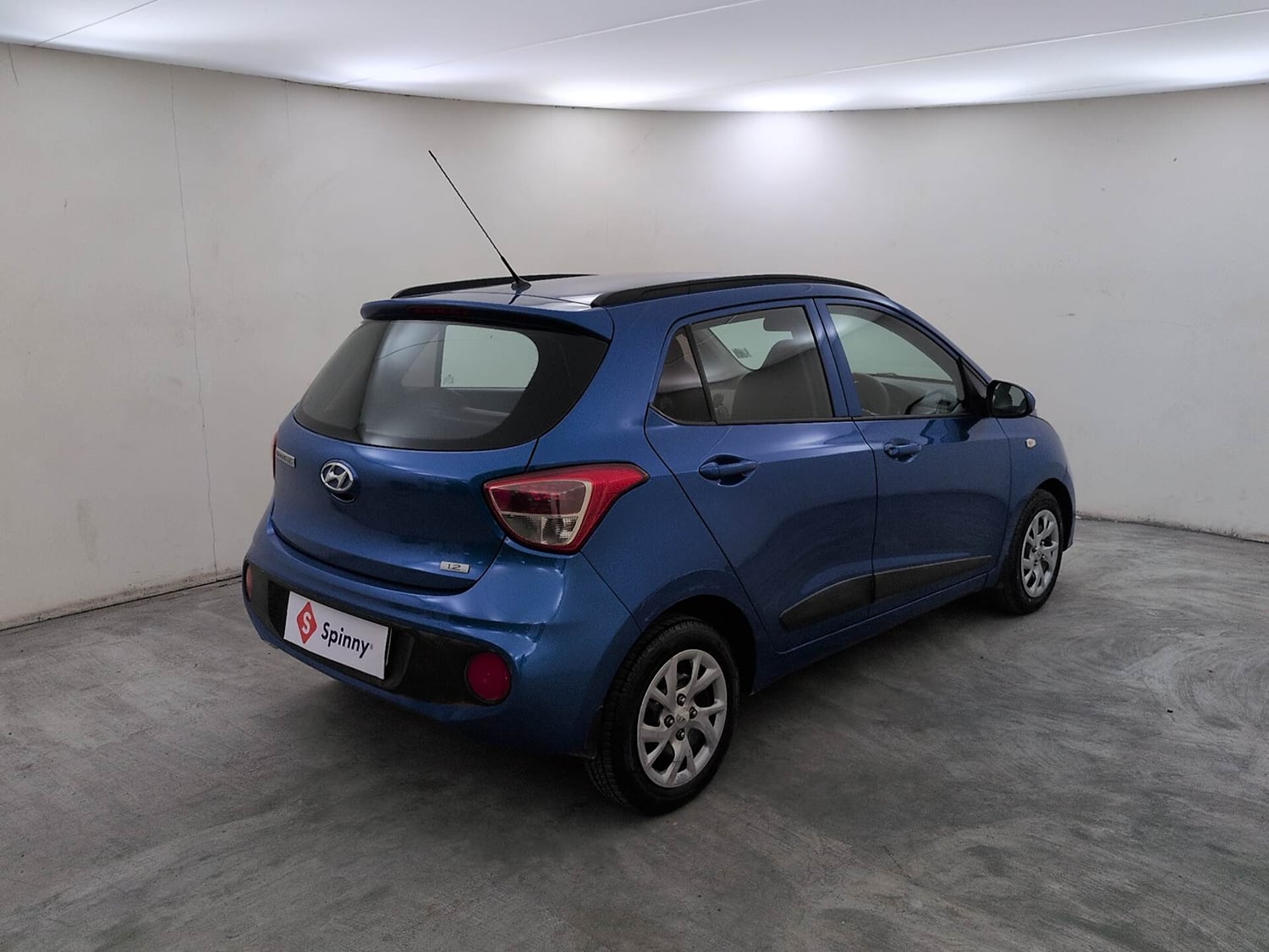Used 2019 Hyundai Grand i10 Magna 1.2 Kappa VTVT Petrol Manual exterior RIGHT REAR CORNER VIEW