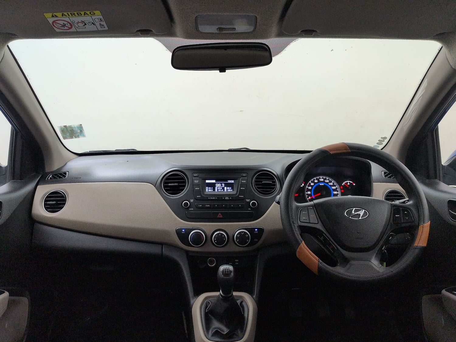 Used 2019 Hyundai Grand i10 Magna 1.2 Kappa VTVT Petrol Manual interior DASHBOARD VIEW
