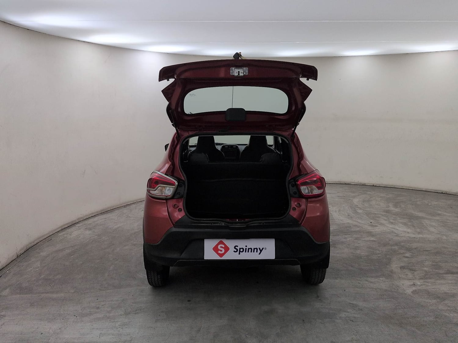 Used 2018 Renault Kwid RXT Petrol Manual interior DICKY DOOR OPEN VIEW