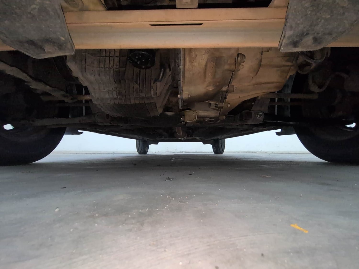 Used 2018 Renault Kwid RXT Petrol Manual extra FRONT LEFT UNDERBODY VIEW