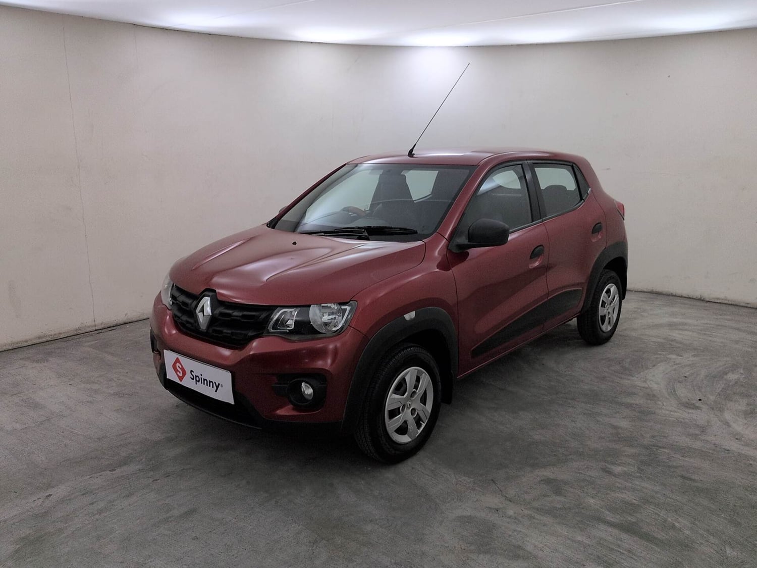 Used 2018 Renault Kwid RXT Petrol Manual exterior LEFT FRONT CORNER VIEW