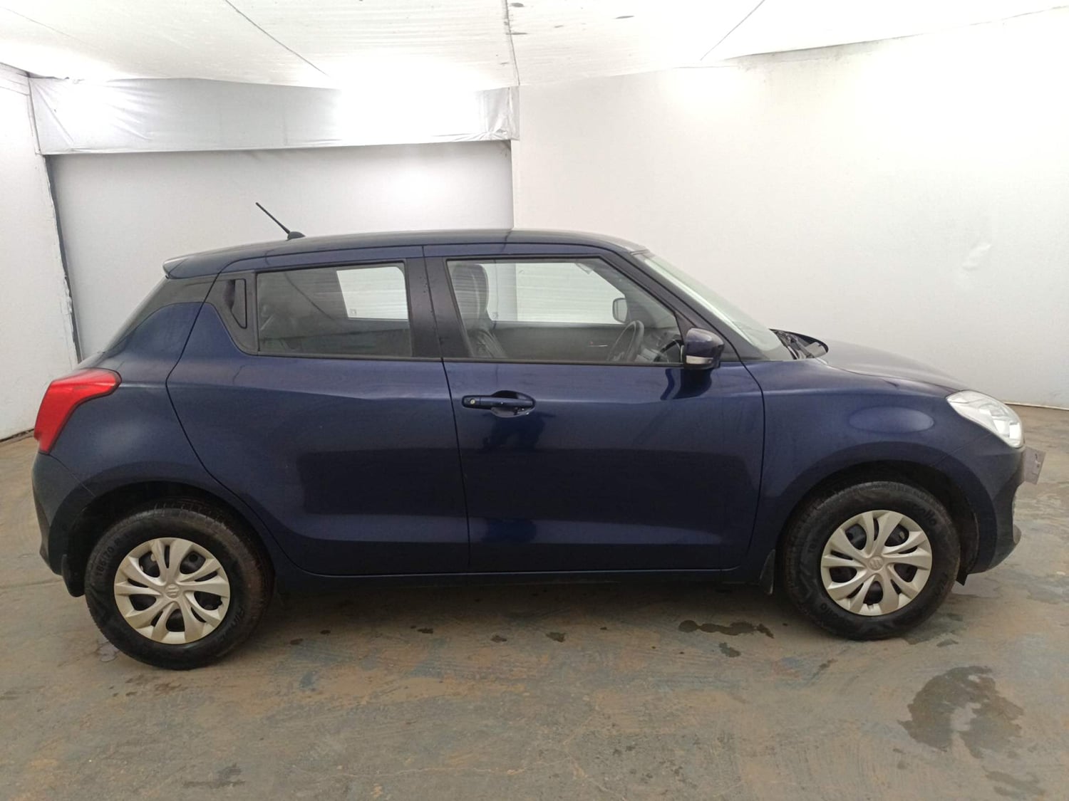 Used 2018 Maruti Suzuki Swift VXi Petrol Manual exterior RIGHT SIDE VIEW