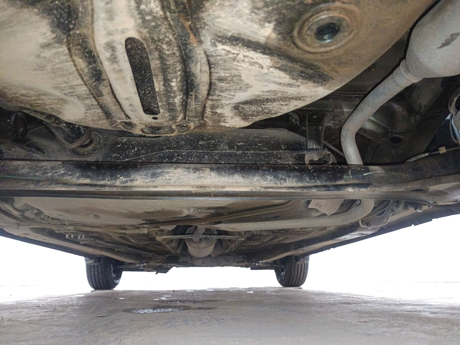 Used 2018 Maruti Suzuki Swift VXi Petrol Manual extra REAR UNDERBODY VIEW (TAKEN FROM REAR)