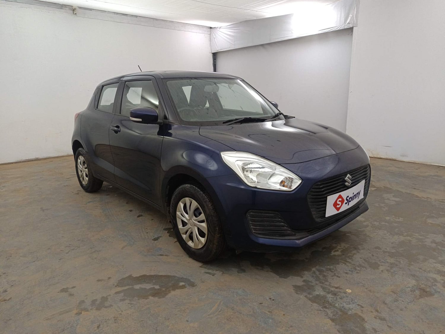 Used 2018 Maruti Suzuki Swift VXi Petrol Manual exterior RIGHT FRONT CORNER VIEW