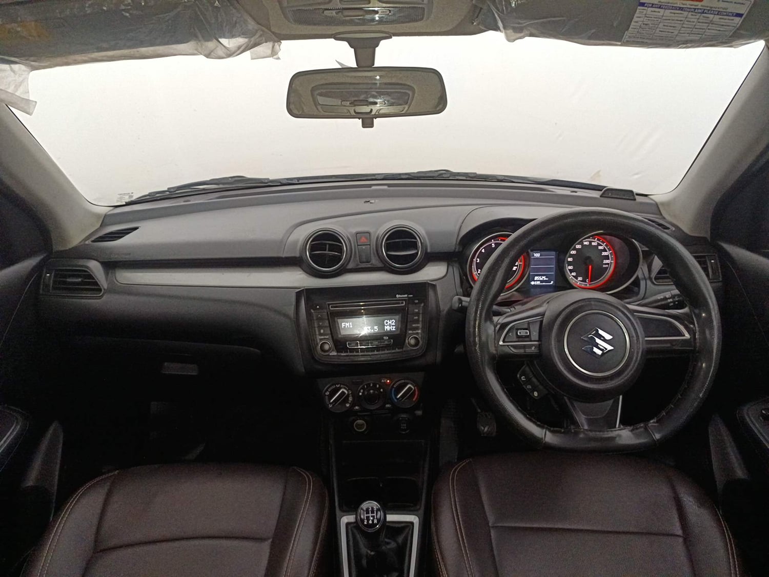 Used 2018 Maruti Suzuki Swift VXi Petrol Manual interior DASHBOARD VIEW