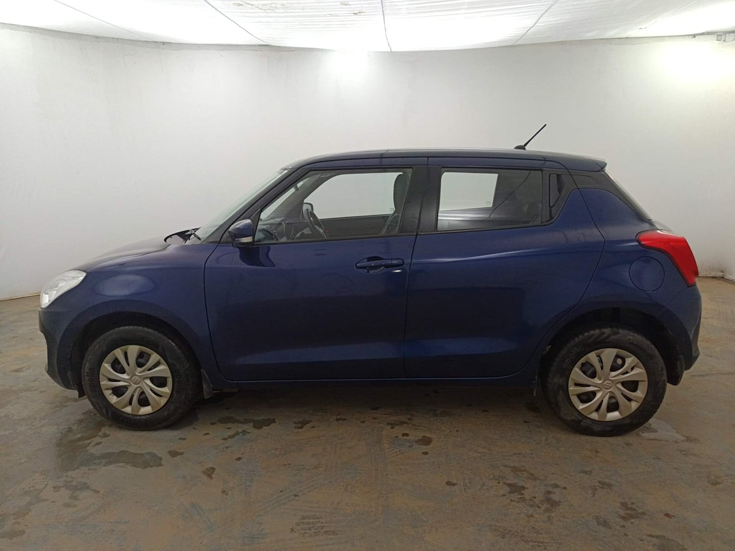 Used 2018 Maruti Suzuki Swift VXi Petrol Manual exterior LEFT SIDE VIEW