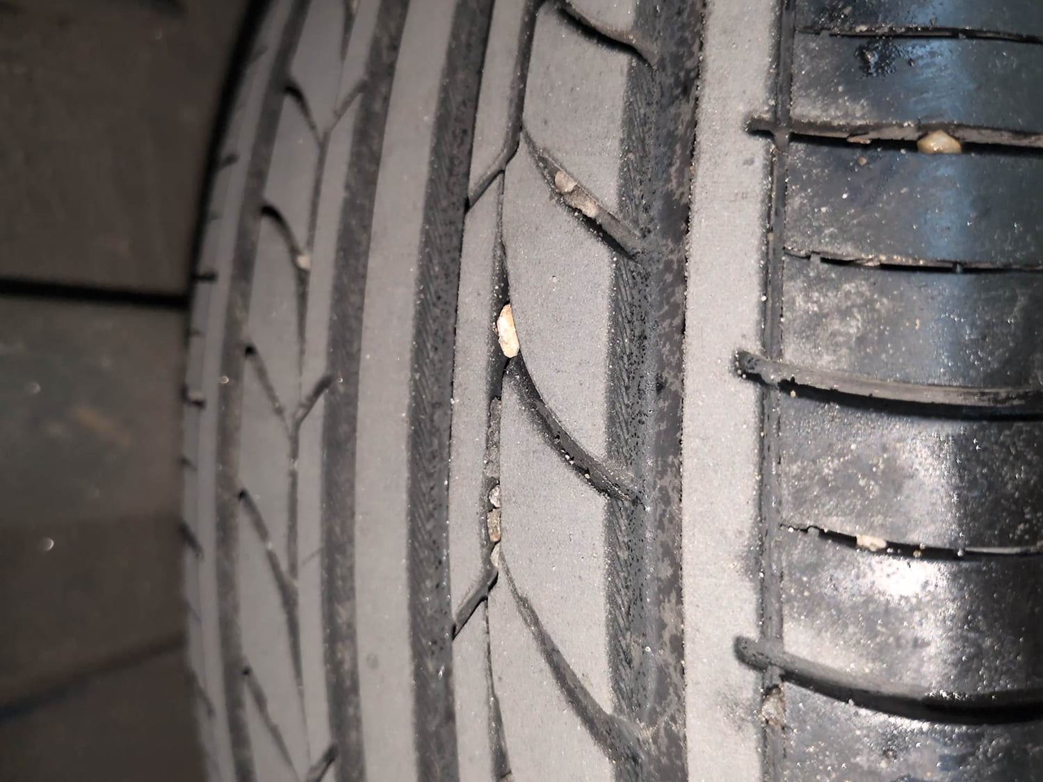 Used 2021 Renault Triber RXZ EASY-R AMT Petrol Automatic tyres LEFT REAR TYRE TREAD VIEW