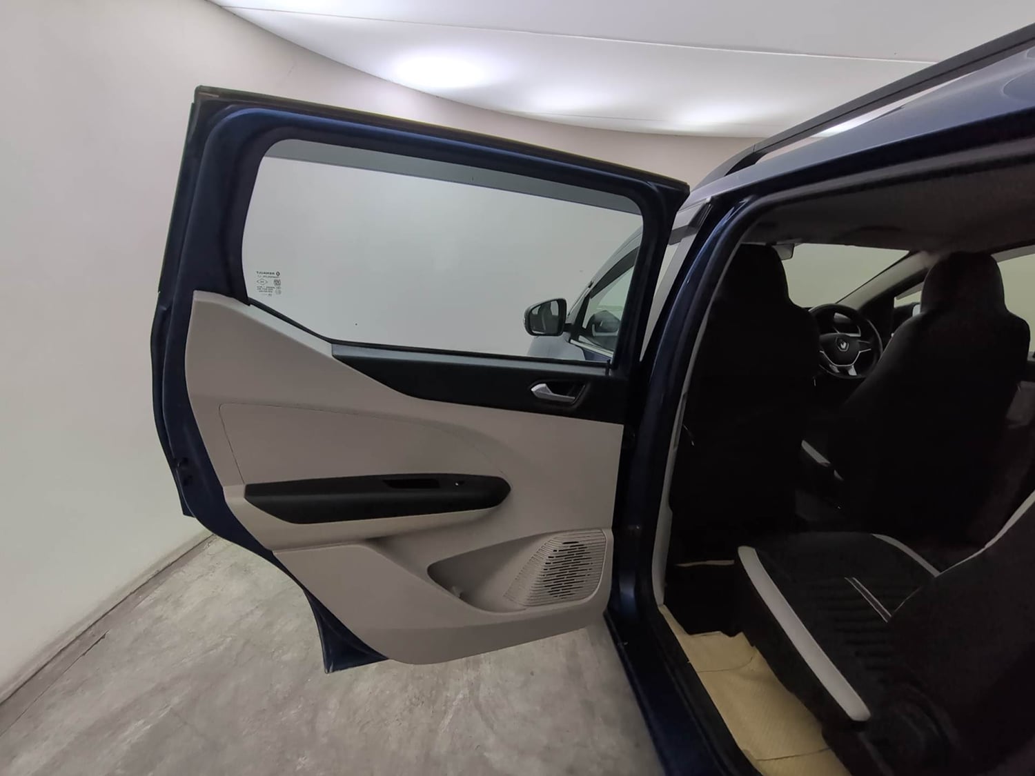 Used 2021 Renault Triber RXZ EASY-R AMT Petrol Automatic interior LEFT REAR DOOR OPEN VIEW
