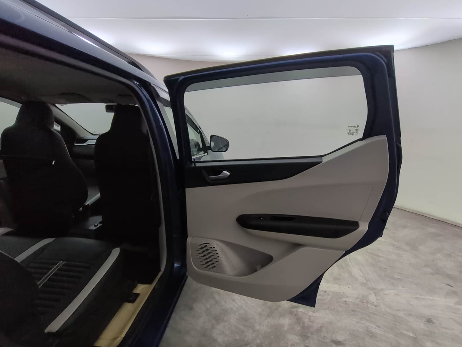 Used 2021 Renault Triber RXZ EASY-R AMT Petrol Automatic interior RIGHT REAR DOOR OPEN VIEW