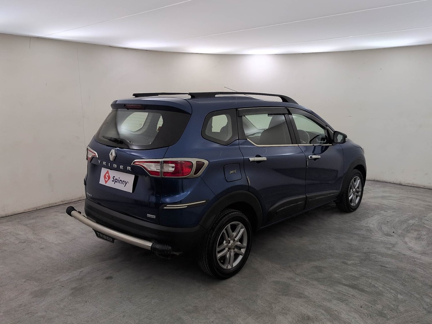 Used 2021 Renault Triber RXZ EASY-R AMT Petrol Automatic exterior RIGHT REAR CORNER VIEW