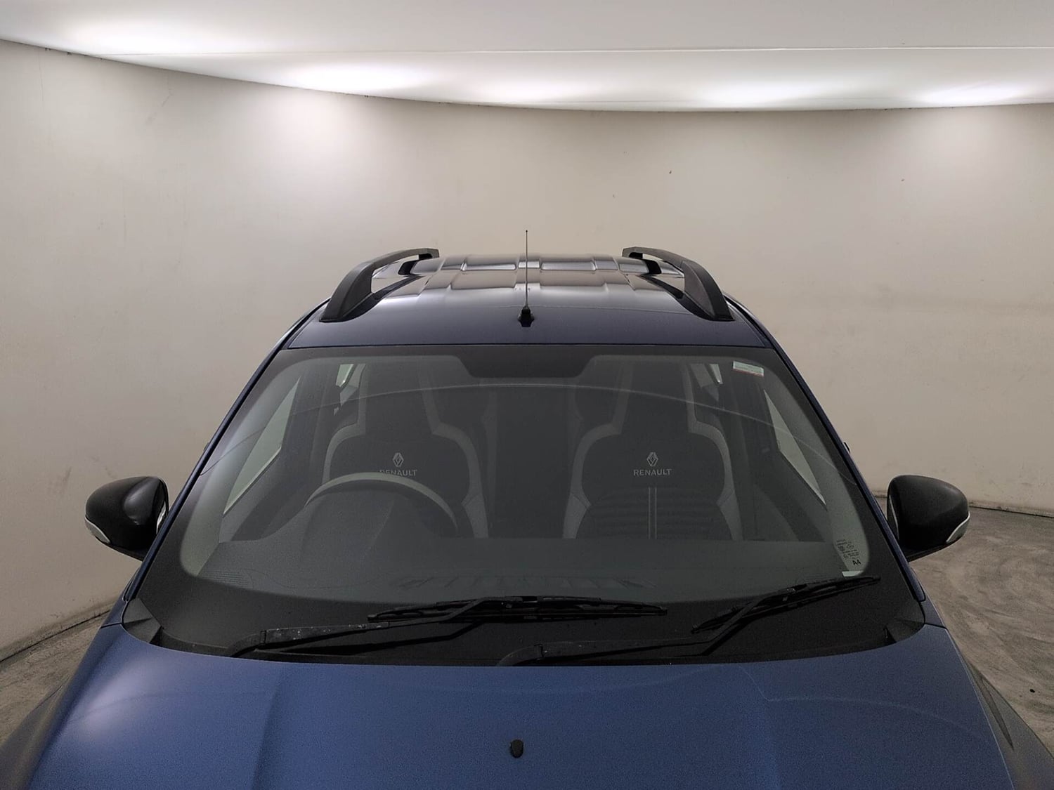 Used 2021 Renault Triber RXZ EASY-R AMT Petrol Automatic exterior FRONT WINDSHIELD VIEW