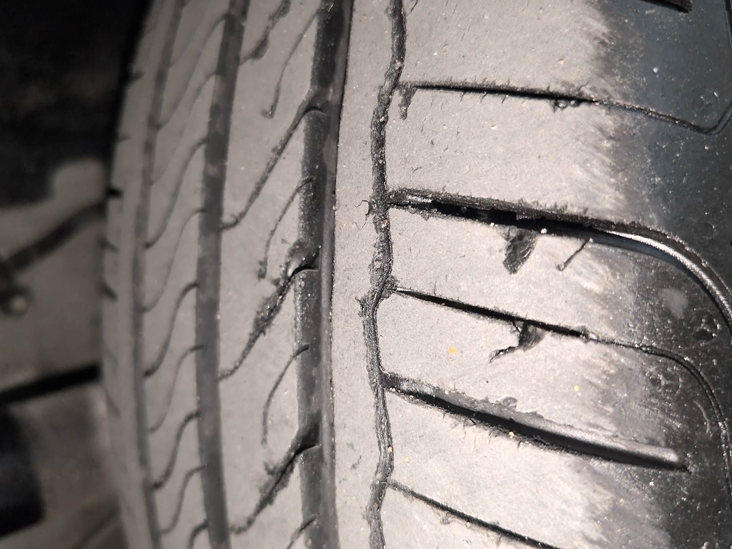 Used 2022 Tata Altroz XM Plus Diesel Diesel Manual tyres RIGHT FRONT TYRE TREAD VIEW