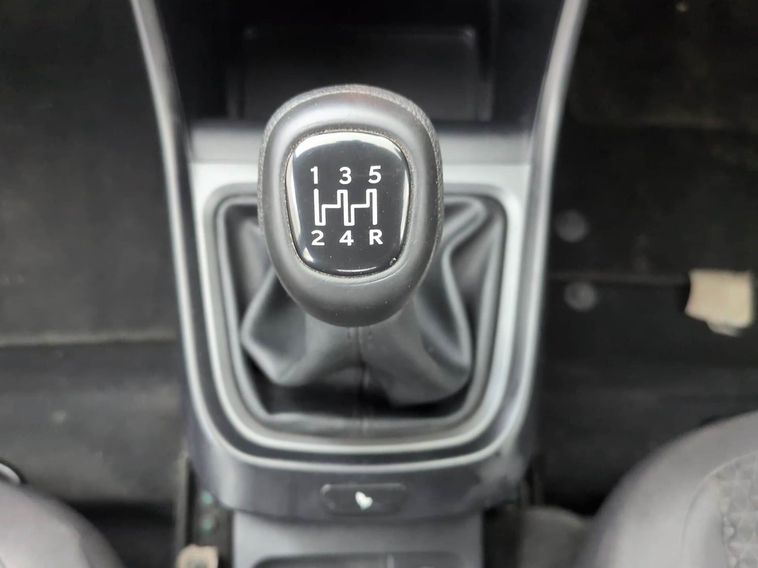 Used 2022 Tata Altroz XM Plus Diesel Diesel Manual interior GEAR  KNOB VIEW