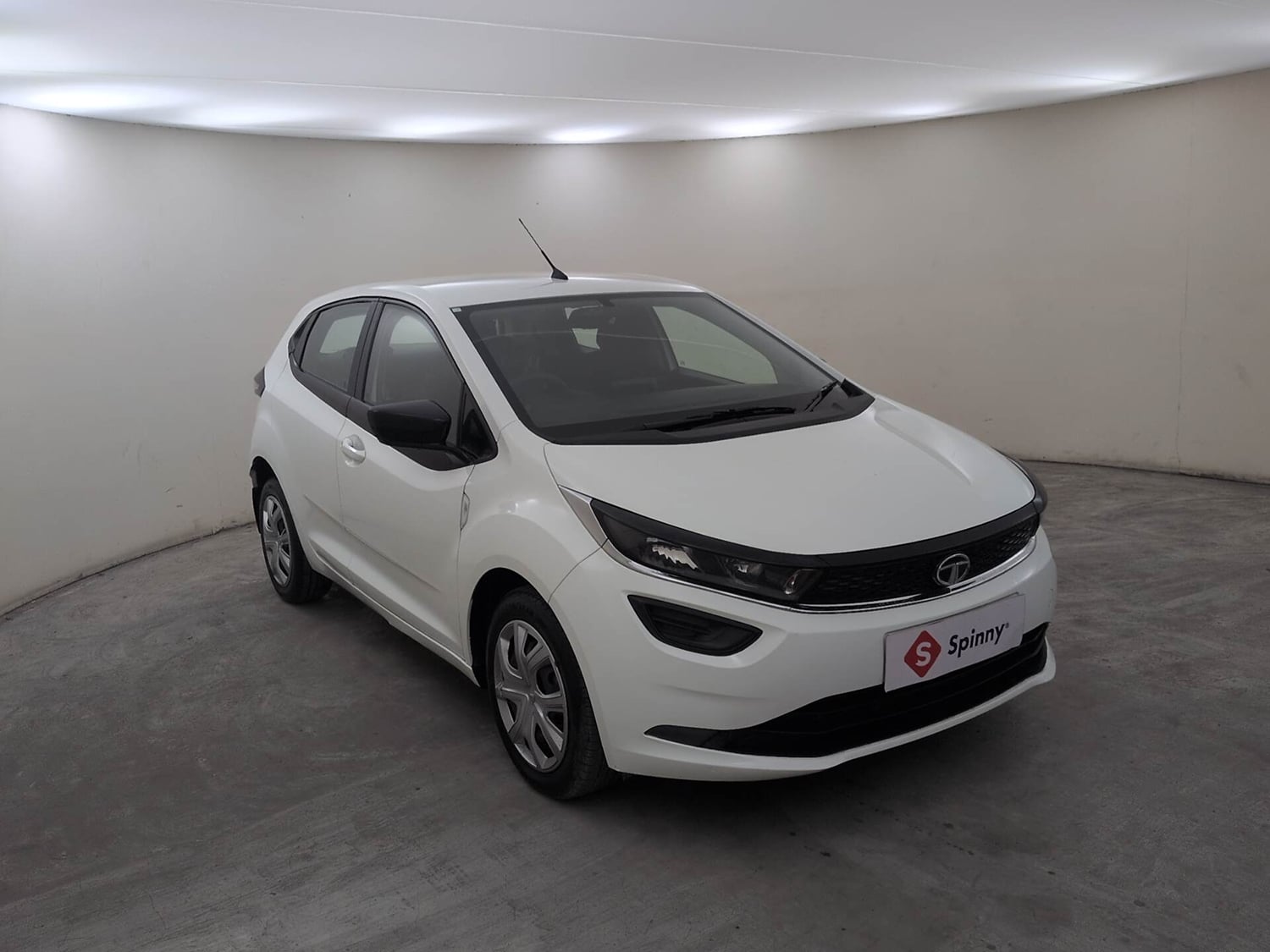 Used 2022 Tata Altroz XM Plus Diesel Diesel Manual exterior RIGHT FRONT CORNER VIEW
