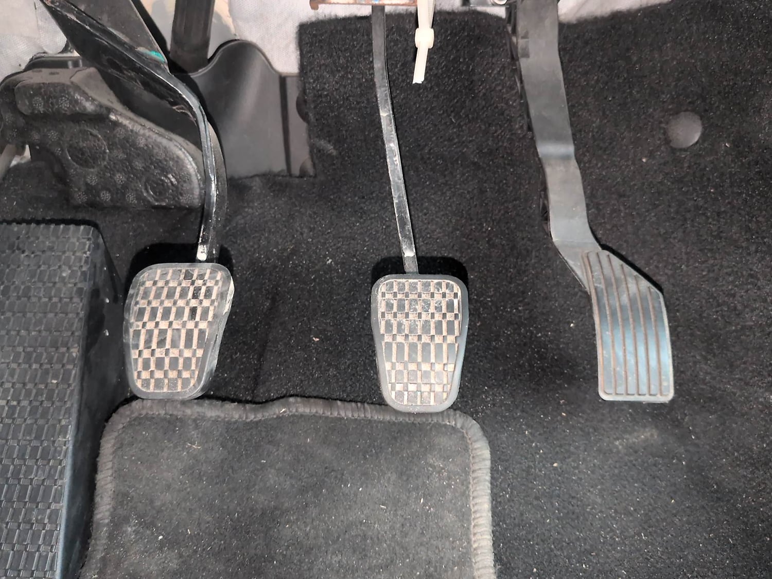 Used 2022 Tata Altroz XM Plus Diesel Diesel Manual interior PEDALS VIEW