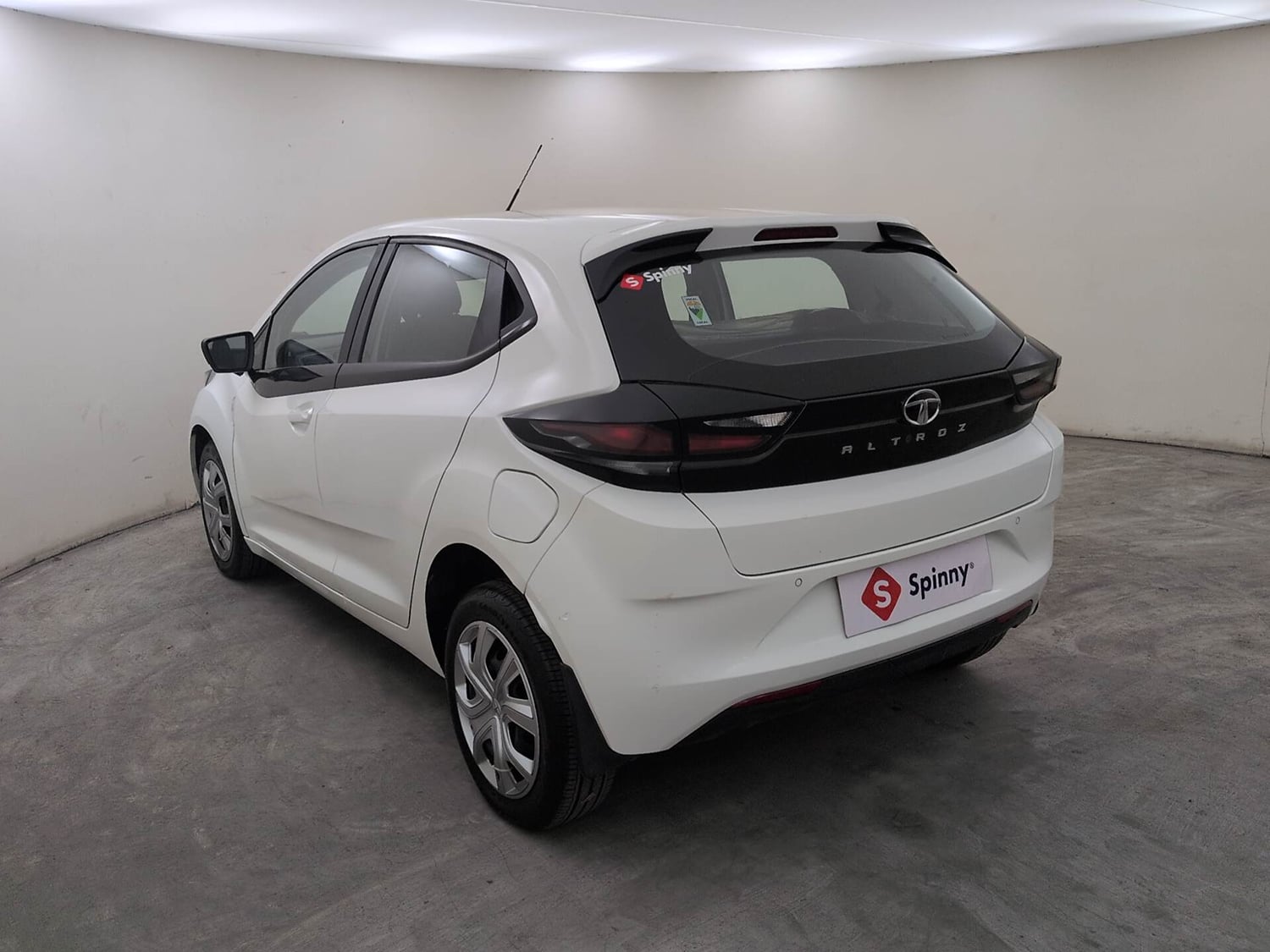 Used 2022 Tata Altroz XM Plus Diesel Diesel Manual exterior LEFT REAR CORNER VIEW