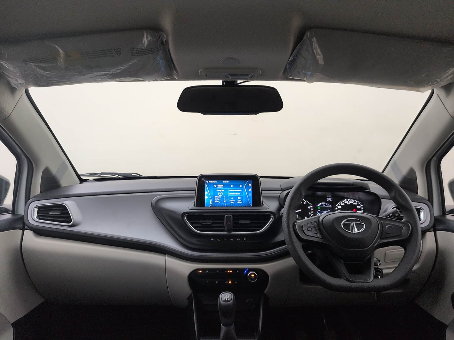 Used 2022 Tata Altroz XM Plus Diesel Diesel Manual interior DASHBOARD VIEW