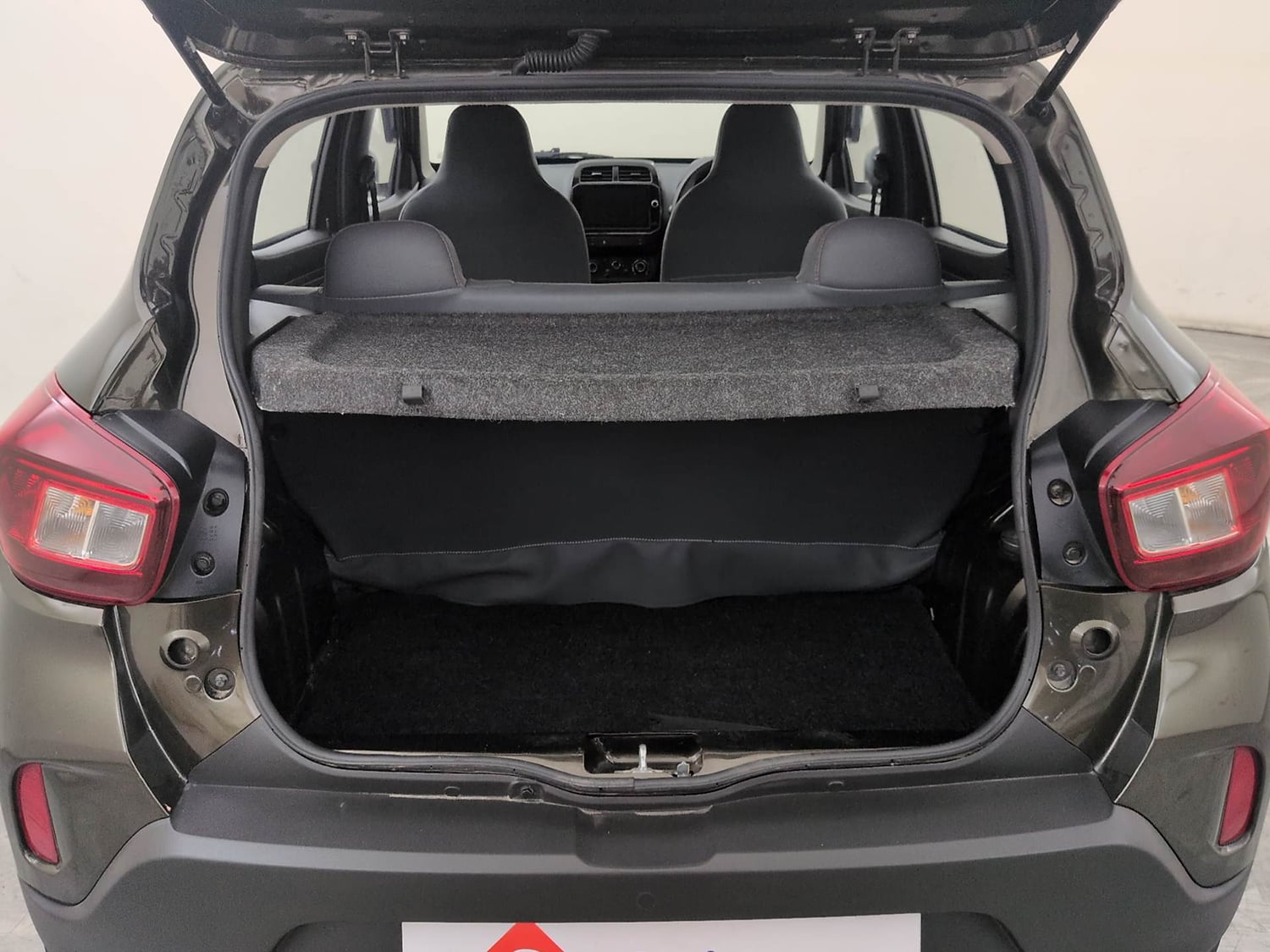 Used 2025 Renault Kwid RXT 1.0L AMT Petrol Automatic interior DICKY INSIDE VIEW