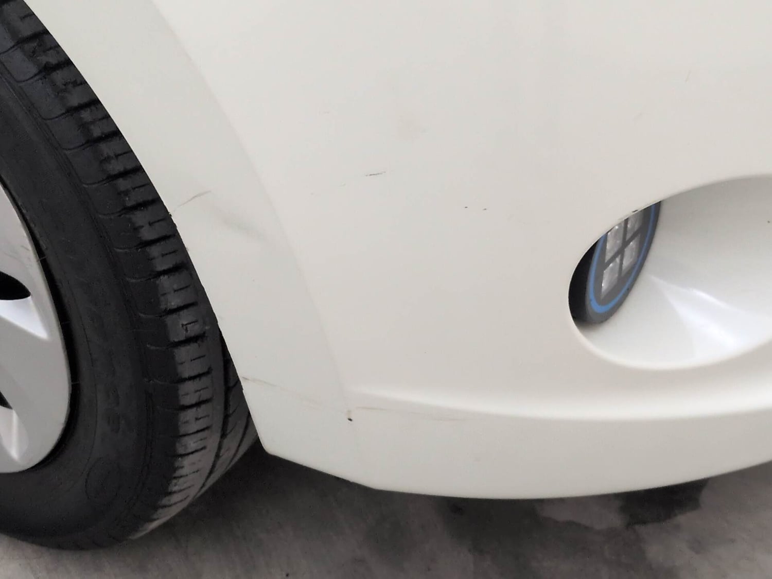 Used 2014 Maruti Suzuki Celerio VXi AMT Petrol Automatic dents MINOR SCRATCH