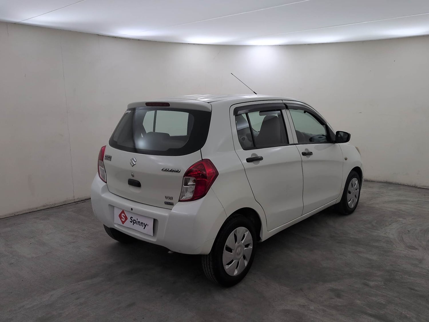 Used 2014 Maruti Suzuki Celerio VXi AMT Petrol Automatic exterior RIGHT REAR CORNER VIEW
