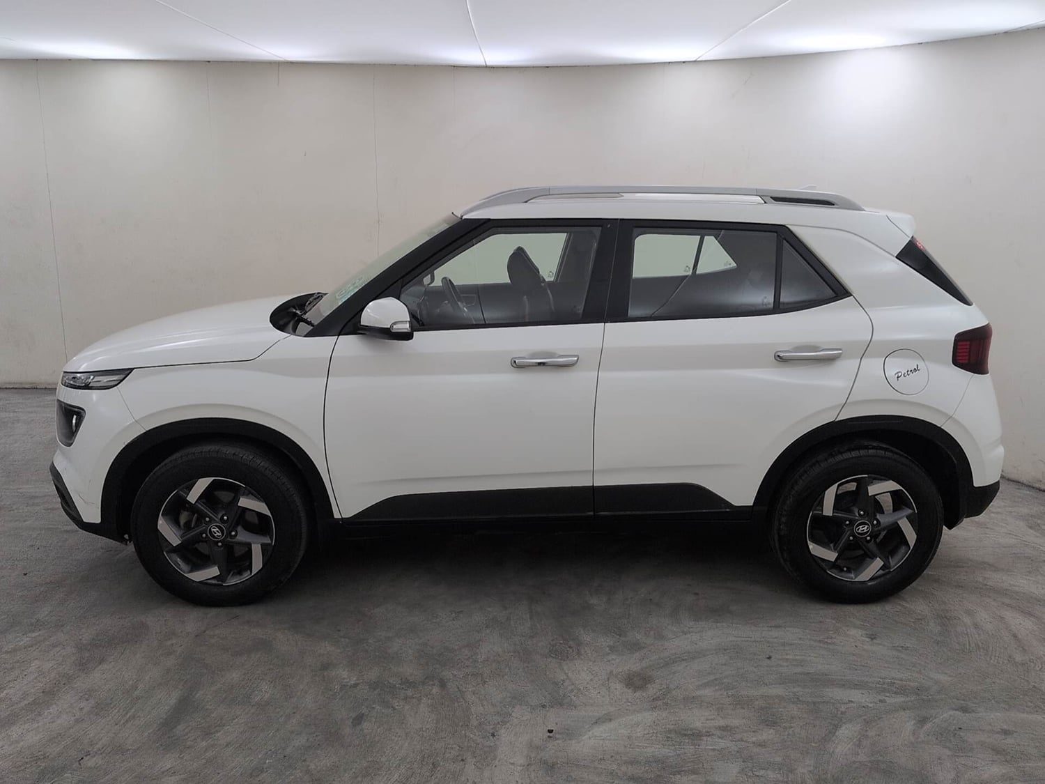 Used 2019 Hyundai Venue SX Plus 1.0 Turbo DCT Petrol Automatic exterior LEFT SIDE VIEW