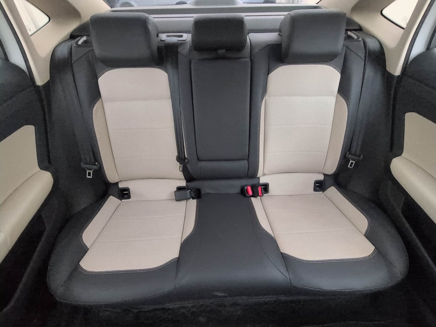 Used 2022 Volkswagen Virtus Topline 1.0 TSI AT Petrol Automatic interior REAR SEAT CONDITION VIEW