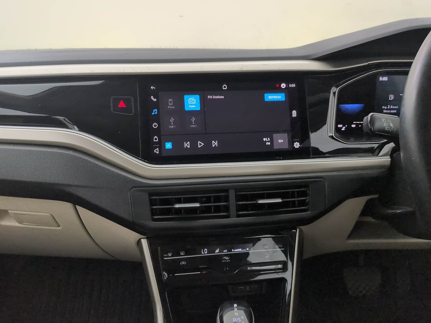 Used 2022 Volkswagen Virtus Topline 1.0 TSI AT Petrol Automatic interior MUSIC SYSTEM & AC CONTROL VIEW