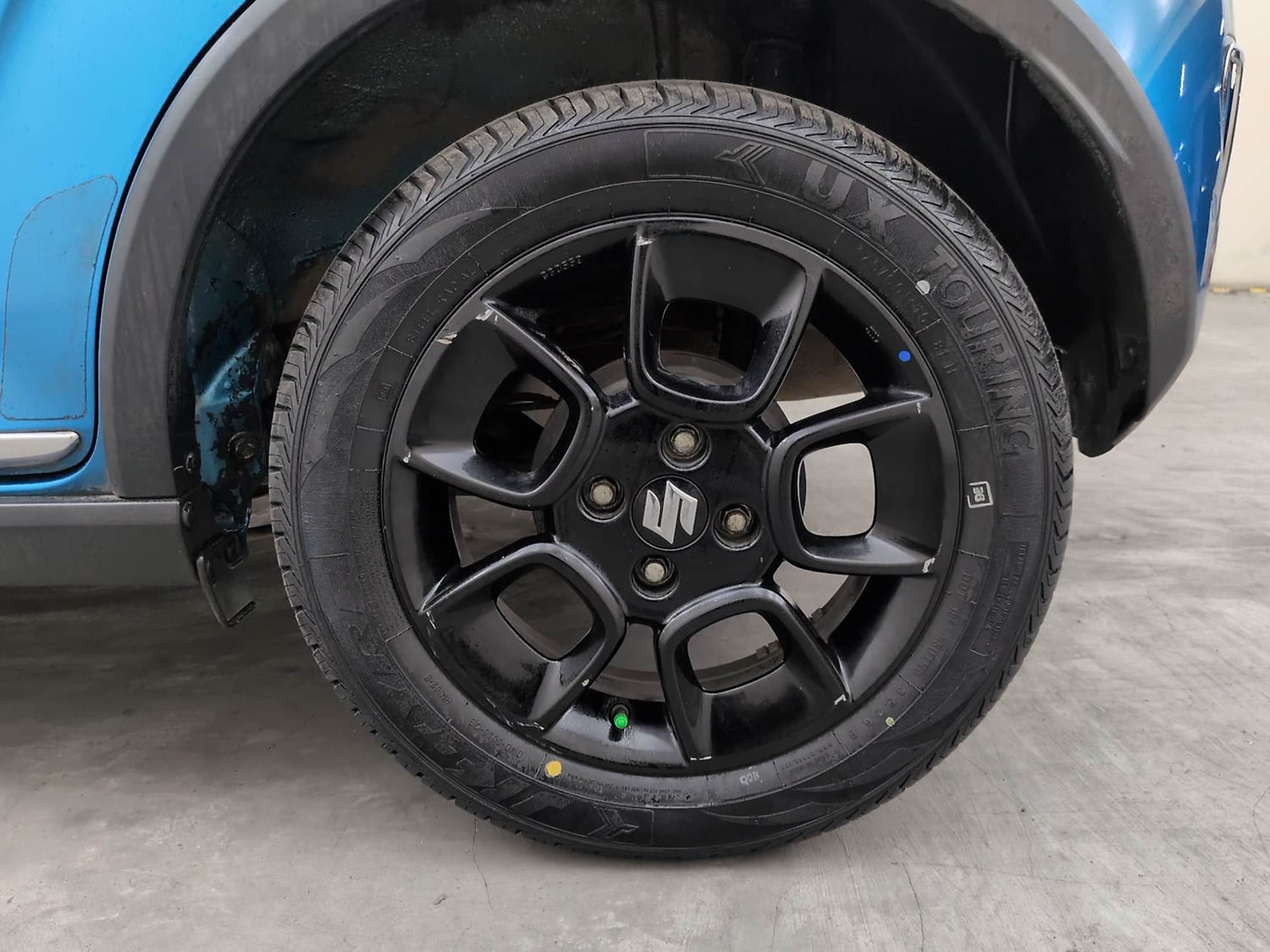 Used 2022 Maruti Suzuki Ignis Alpha 1.2 MT Petrol Manual tyres LEFT REAR TYRE RIM VIEW