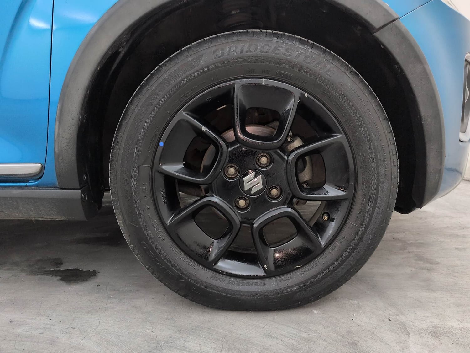 Used 2022 Maruti Suzuki Ignis Alpha 1.2 MT Petrol Manual tyres RIGHT FRONT TYRE RIM VIEW