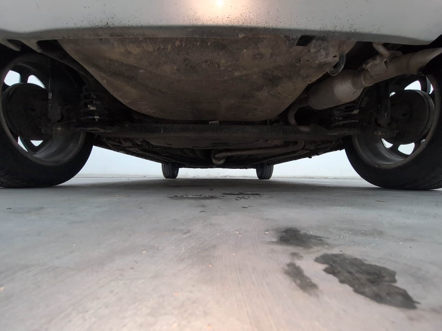 Used 2022 Maruti Suzuki Ignis Alpha 1.2 MT Petrol Manual extra REAR UNDERBODY VIEW (TAKEN FROM REAR)