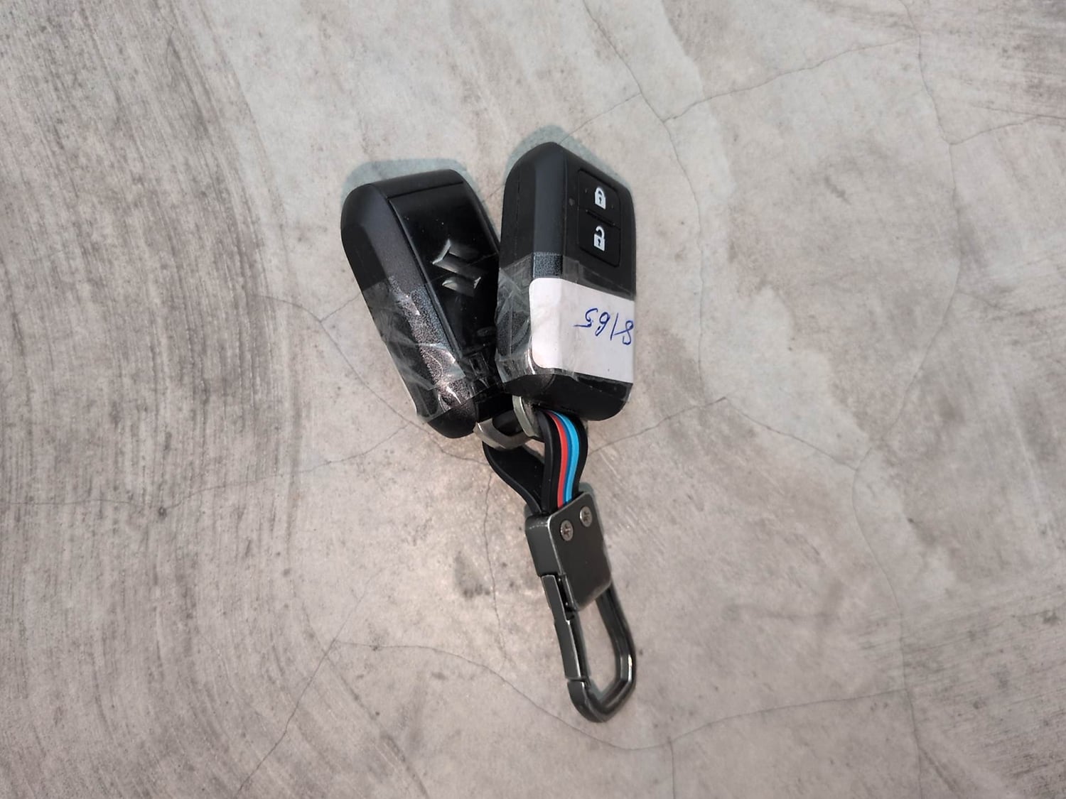 Used 2022 Maruti Suzuki Ignis Alpha 1.2 MT Petrol Manual extra CAR KEY VIEW