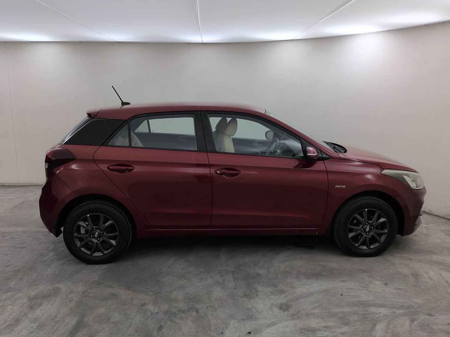 Used 2019 Hyundai Elite i20 Sportz Plus 1.2 CVT Petrol Automatic exterior RIGHT SIDE VIEW