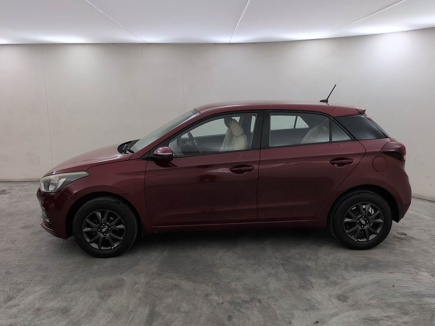 Used 2019 Hyundai Elite i20 Sportz Plus 1.2 CVT Petrol Automatic exterior LEFT SIDE VIEW