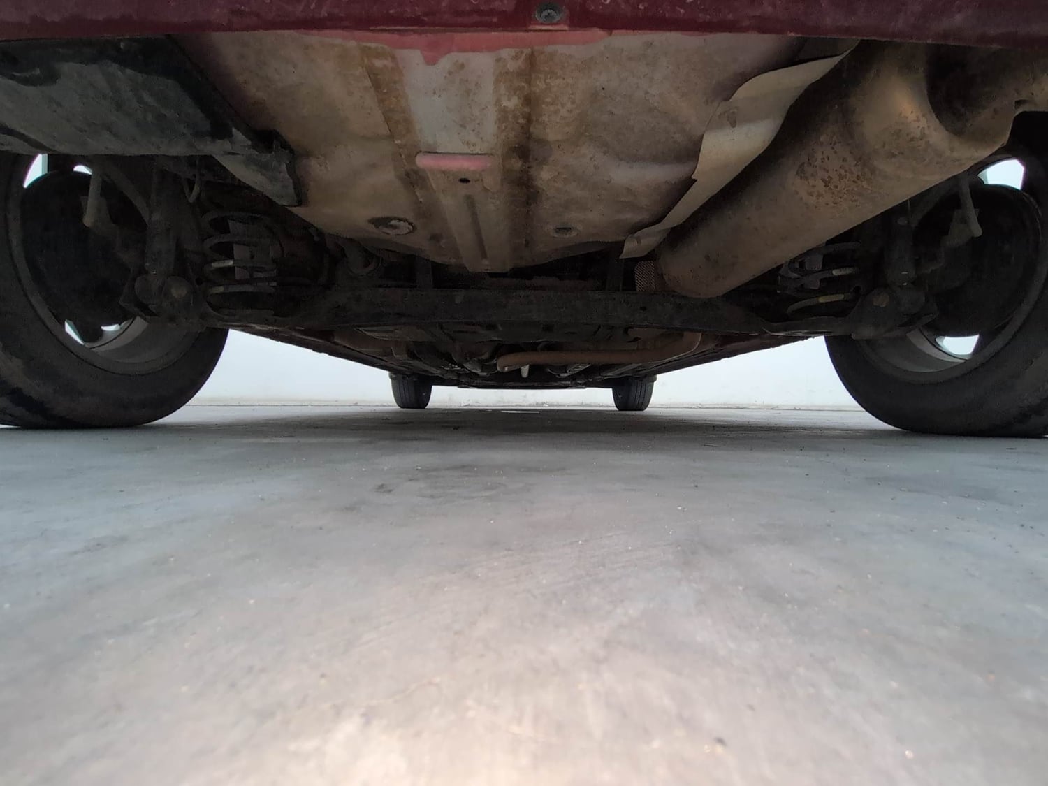 Used 2019 Hyundai Elite i20 Sportz Plus 1.2 CVT Petrol Automatic extra REAR UNDERBODY VIEW (TAKEN FROM REAR)