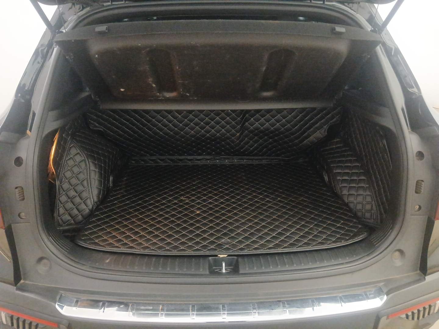 Used 2024 Kia Seltos GTX Plus (S) 1.5 Turbo Petrol DCT Petrol Automatic interior DICKY INSIDE VIEW