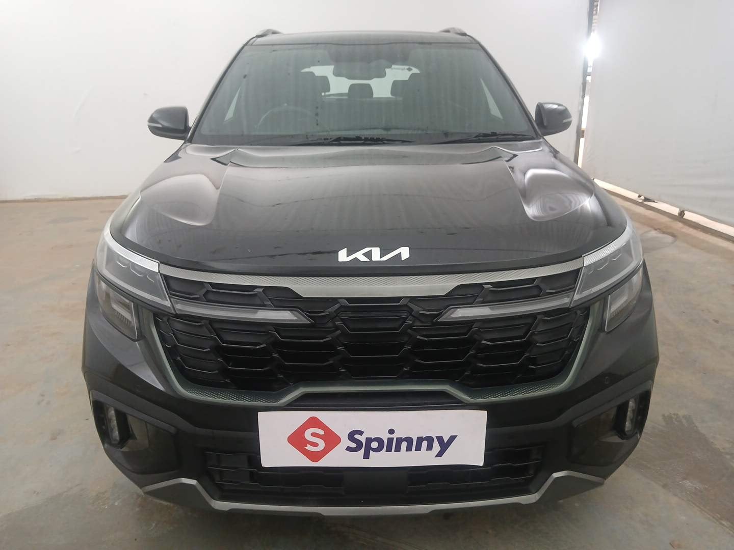 Used 2024 Kia Seltos GTX Plus (S) 1.5 Turbo Petrol DCT Petrol Automatic exterior FRONT VIEW