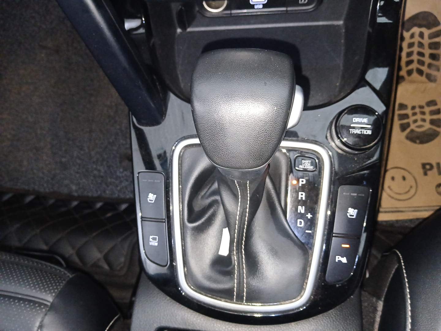 Used 2024 Kia Seltos GTX Plus (S) 1.5 Turbo Petrol DCT Petrol Automatic interior GEAR  KNOB VIEW