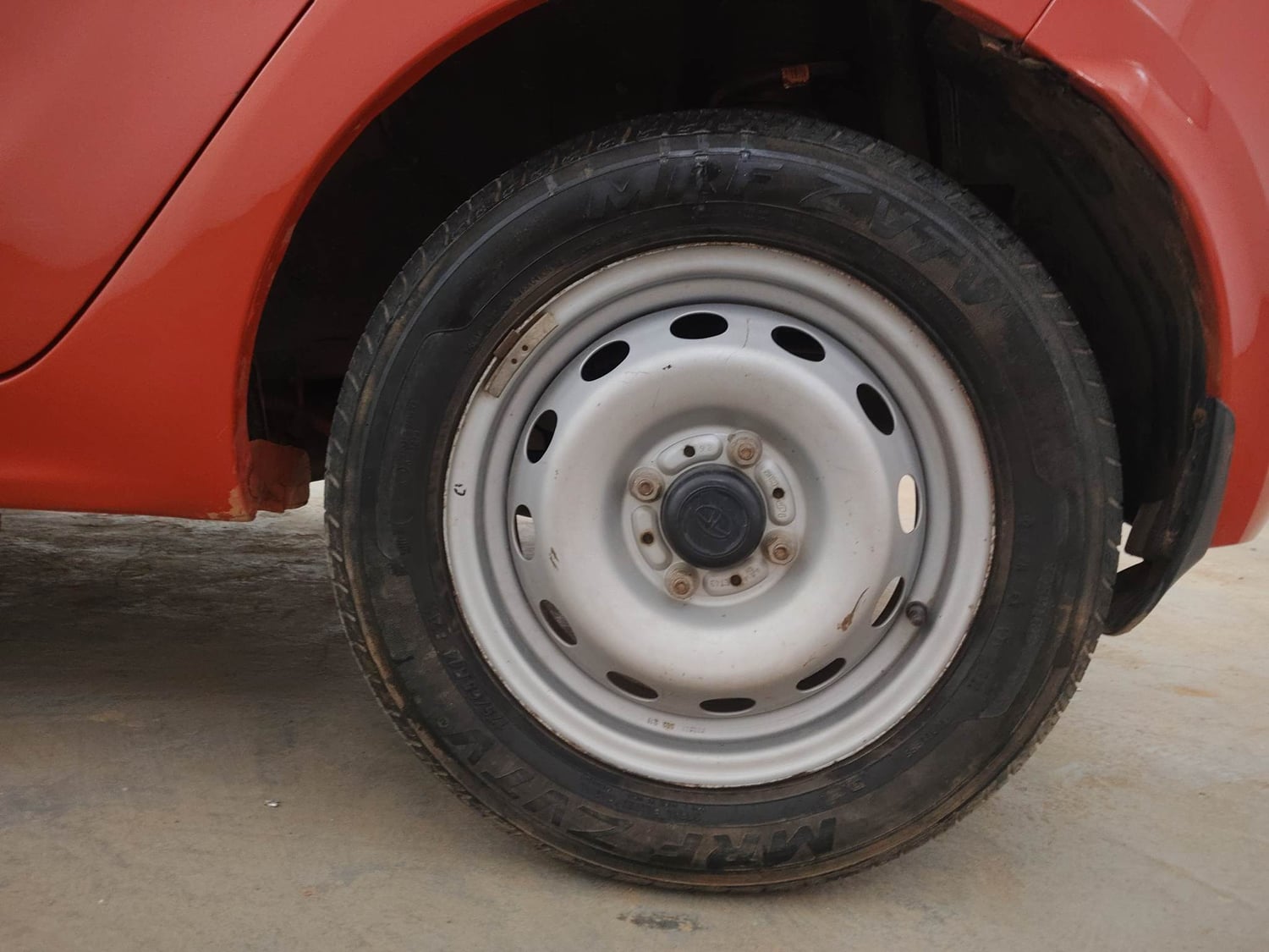 Used 2022 Tata Tiago XE Petrol Manual tyres LEFT REAR TYRE RIM VIEW