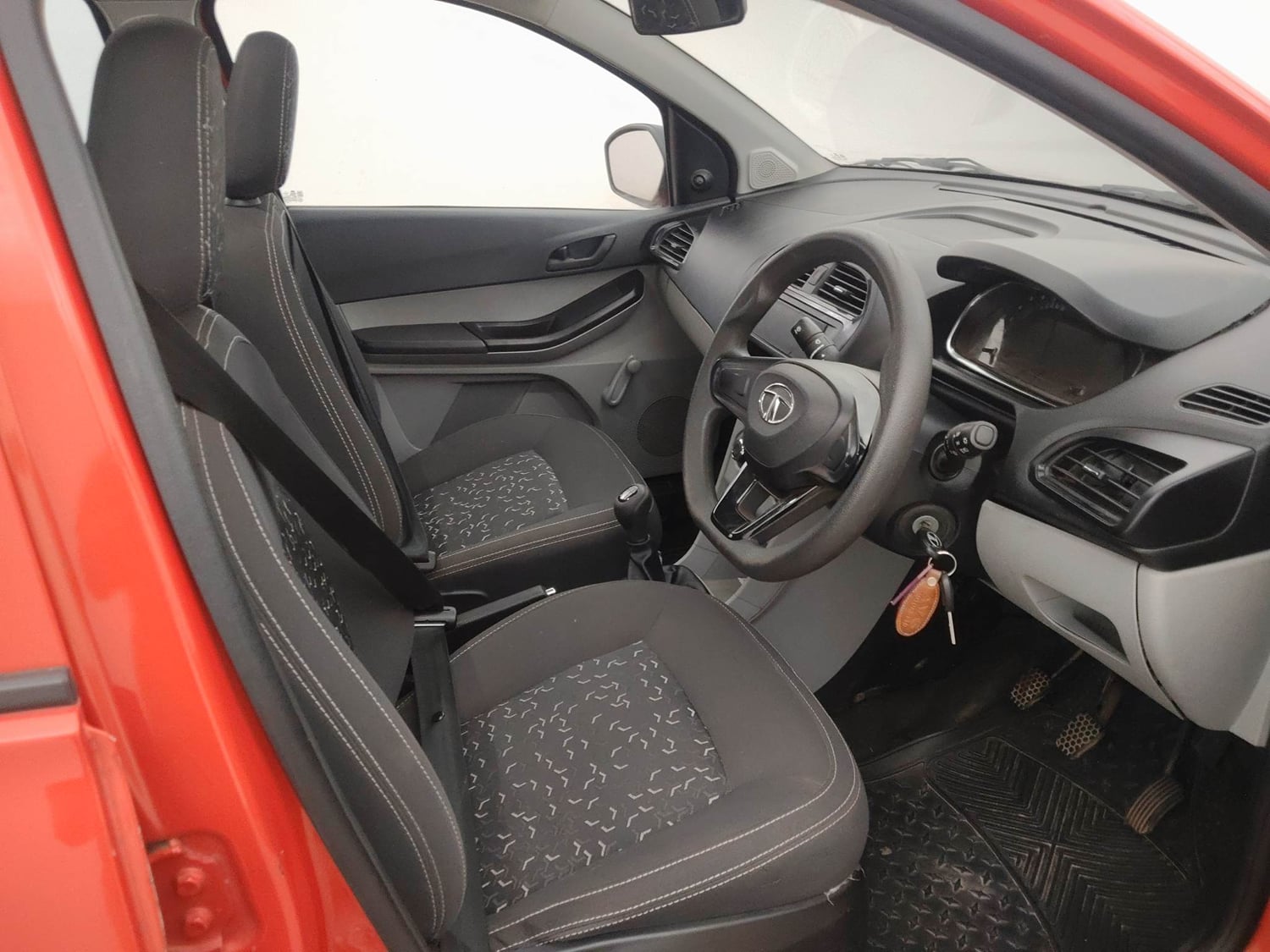 Used 2022 Tata Tiago XE Petrol Manual interior RIGHT SIDE FRONT DOOR CABIN VIEW