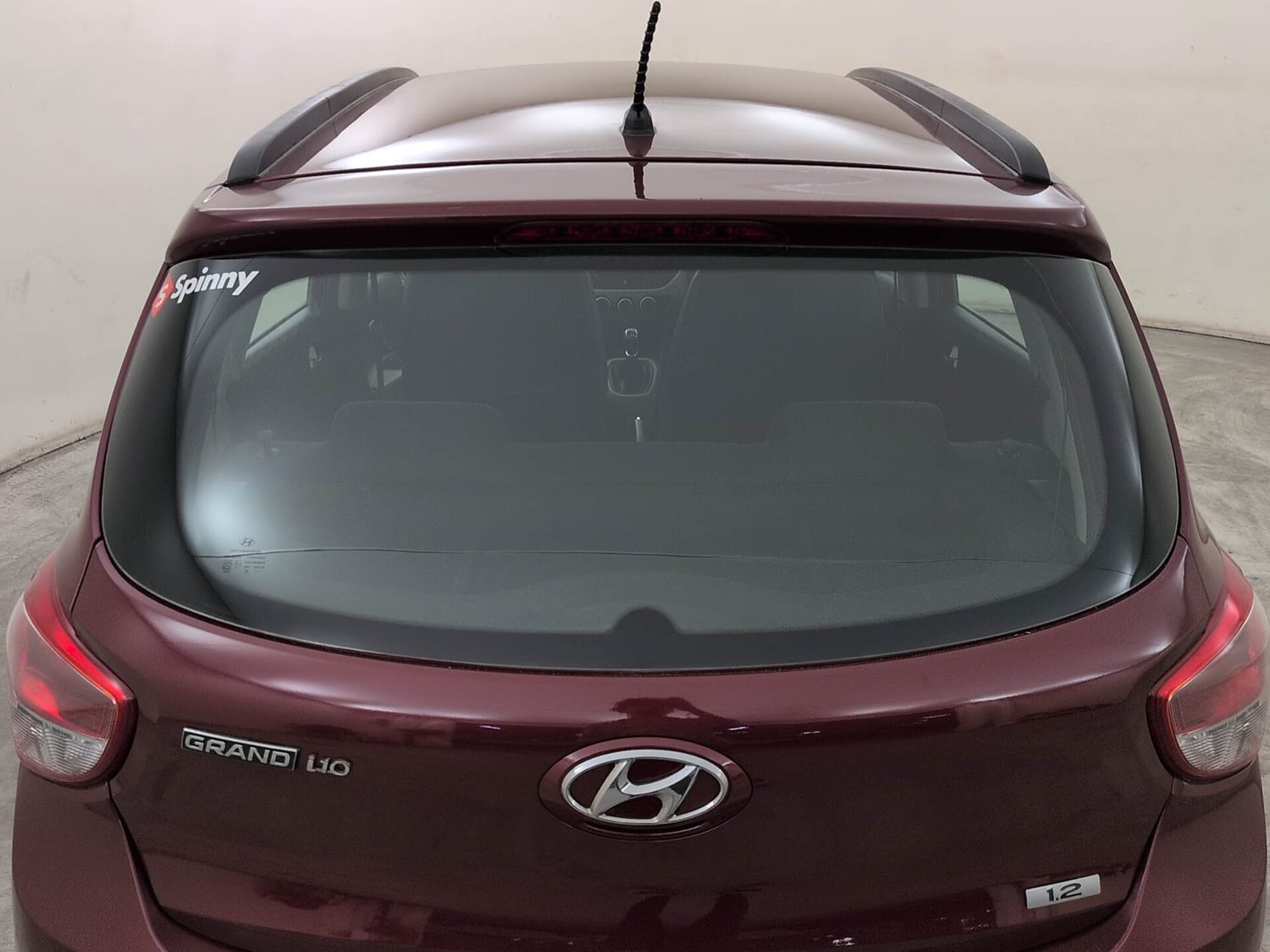 Used 2013 Hyundai Grand i10 Sportz 1.2 Kappa VTVT Petrol Manual exterior BACK WINDSHIELD VIEW