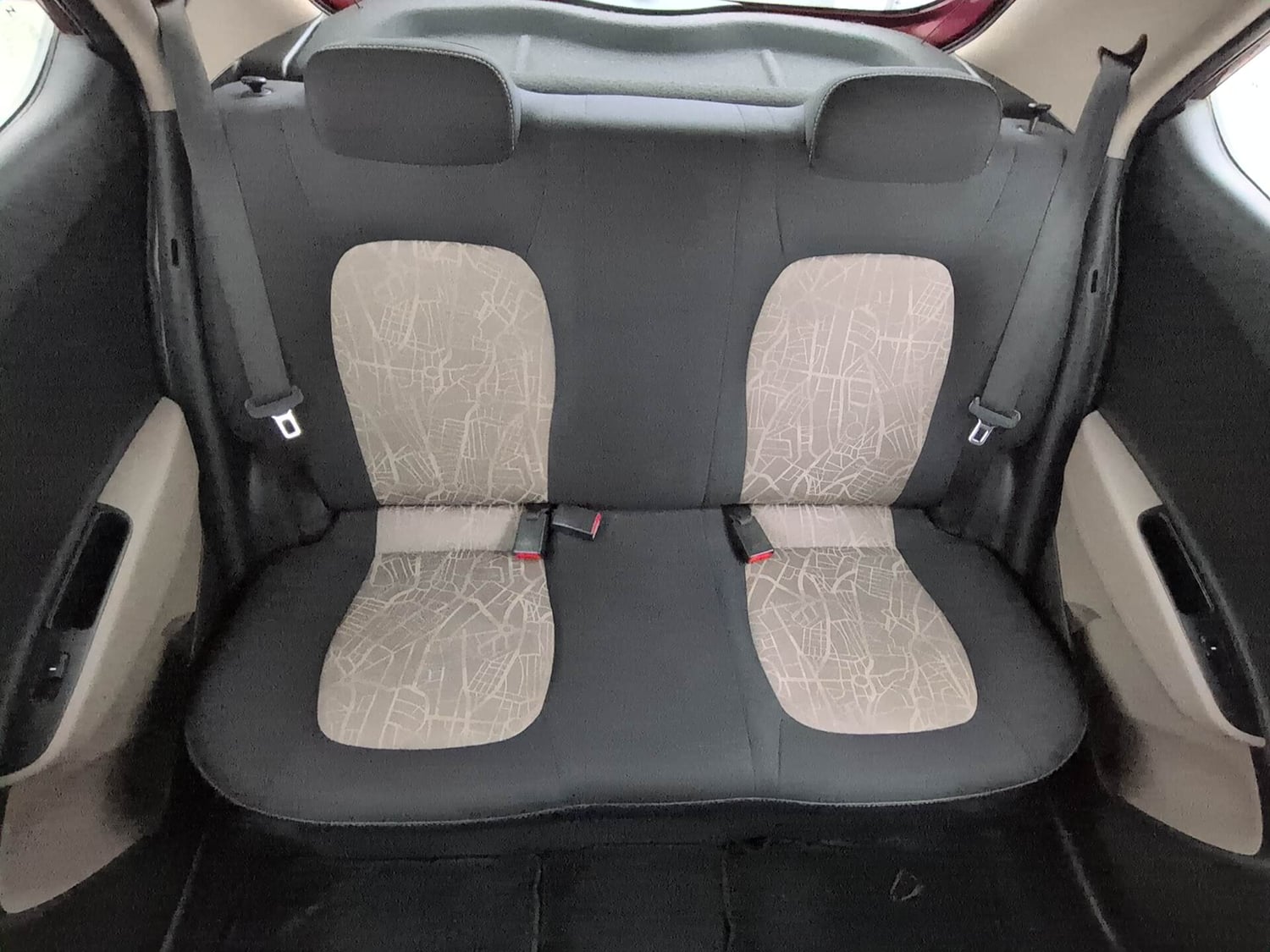 Used 2013 Hyundai Grand i10 Sportz 1.2 Kappa VTVT Petrol Manual interior REAR SEAT CONDITION VIEW