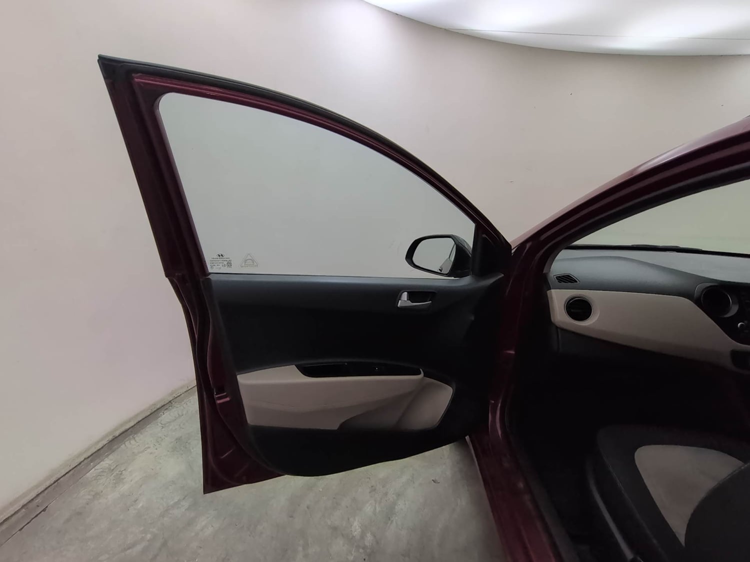 Used 2013 Hyundai Grand i10 Sportz 1.2 Kappa VTVT Petrol Manual interior LEFT FRONT DOOR OPEN VIEW