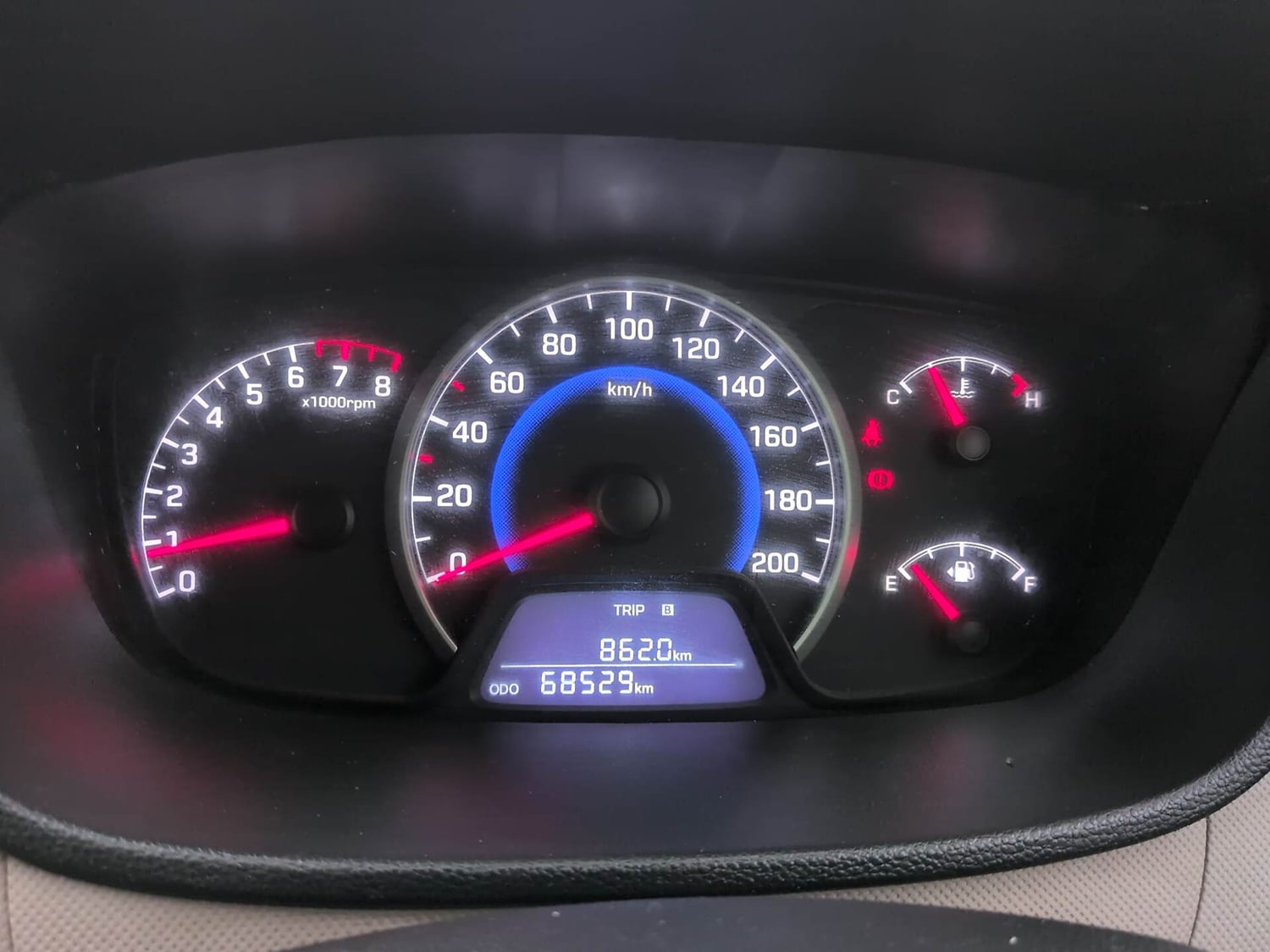 Used 2013 Hyundai Grand i10 Sportz 1.2 Kappa VTVT Petrol Manual interior CLUSTERMETER VIEW