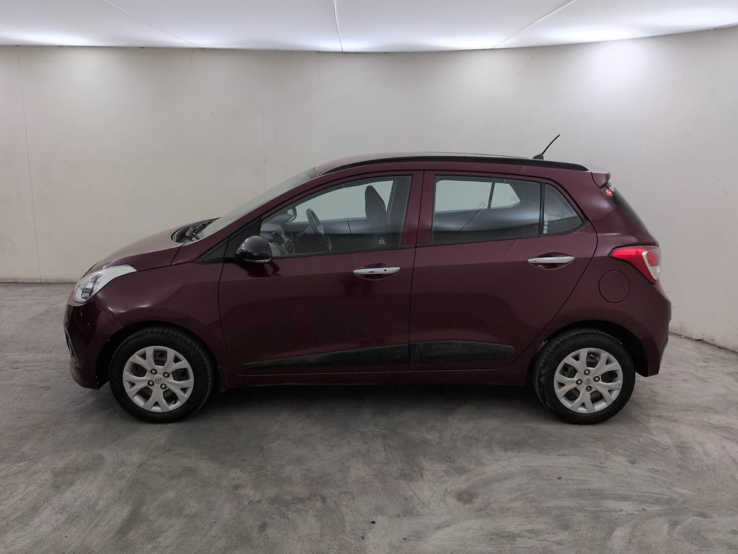 Used 2013 Hyundai Grand i10 Sportz 1.2 Kappa VTVT Petrol Manual exterior LEFT SIDE VIEW